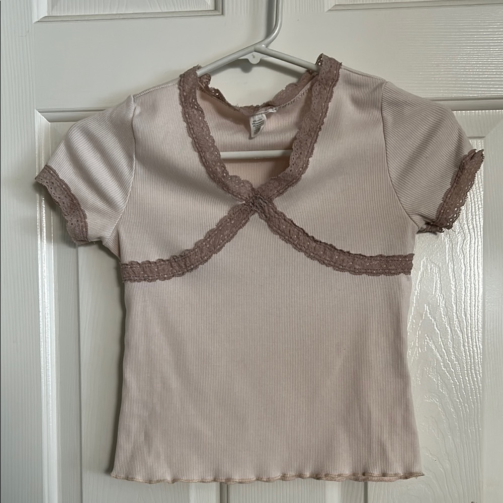 Girls Beige lace Trim V-neck Tee